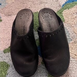 Mephisto Satty Perforated Black Comfort Slip on Clog Size 36, good condition.